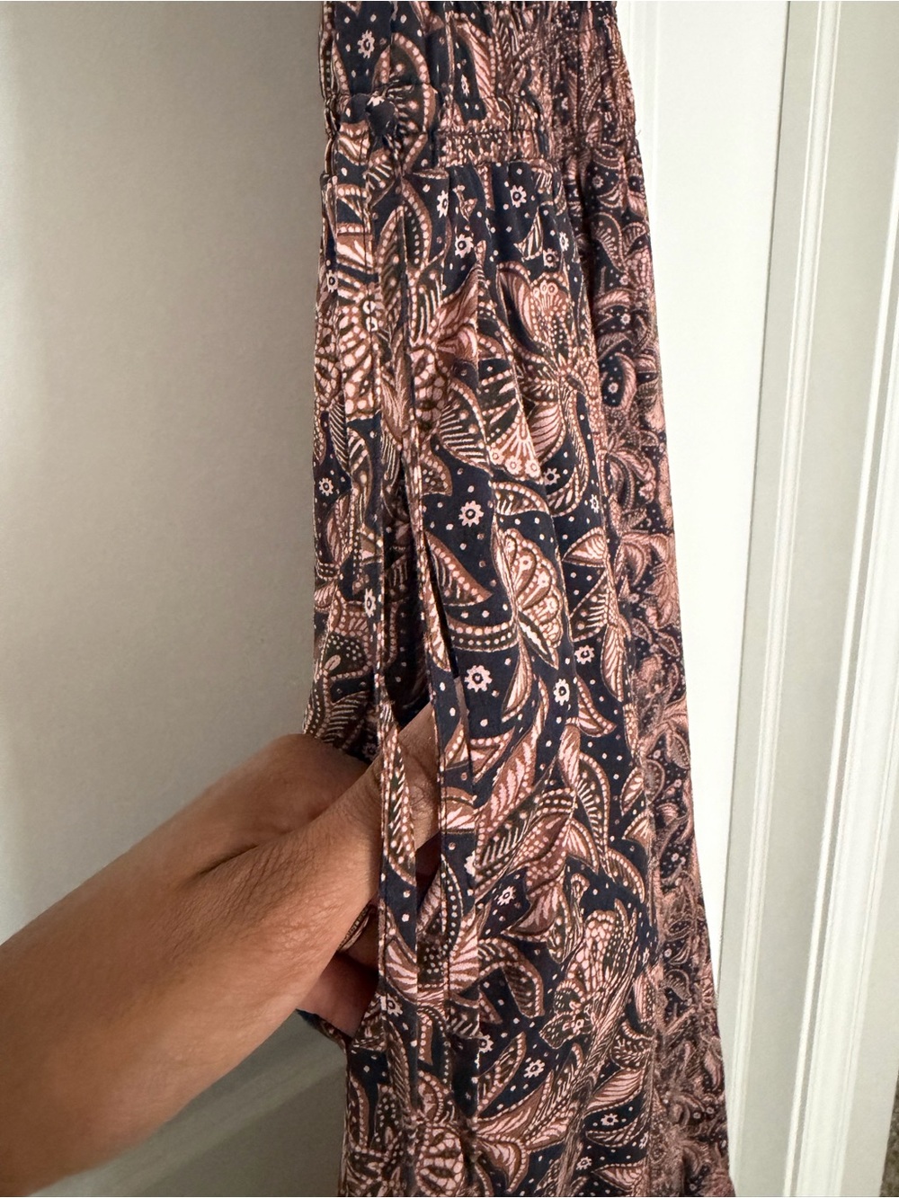 Madewell Smocked bubble hem Midi Dress in paisley/ berry/ brown - Picture 11 of 14